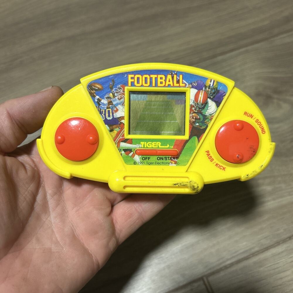 VTG 1991 Tiger Electronics Football Electronic Handheld LCD Game - Tested Works